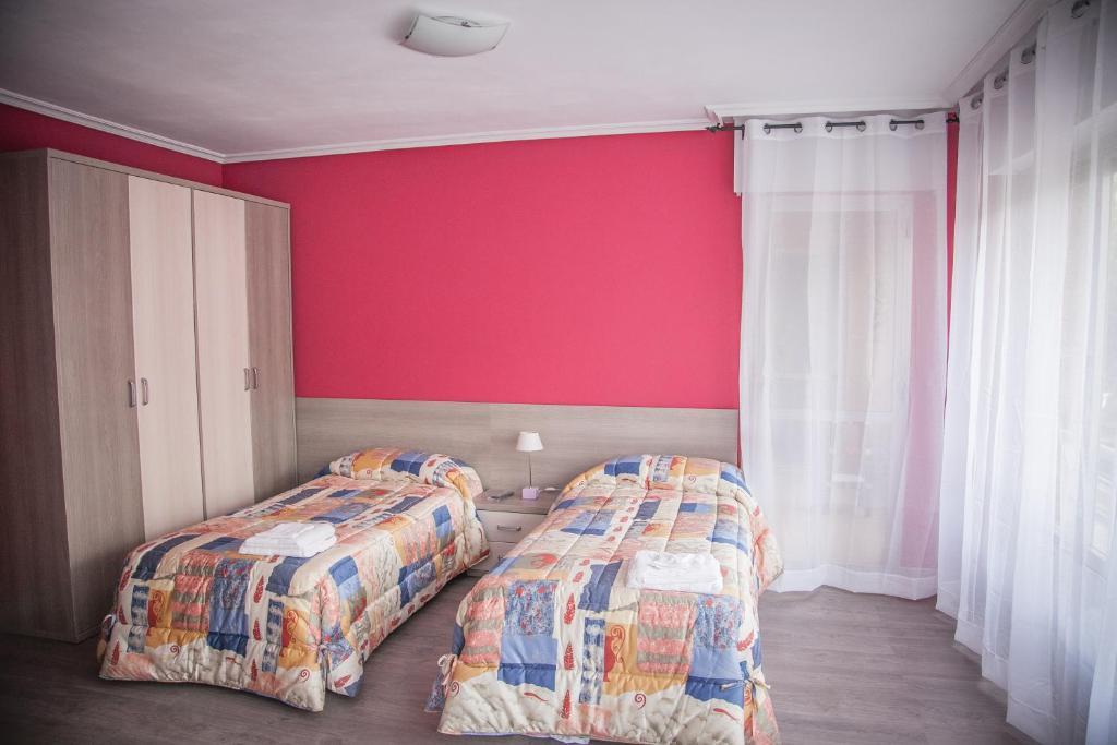 Pension Parque Del Ebro (Adults Only) โลโกรโญ ห้อง รูปภาพ
